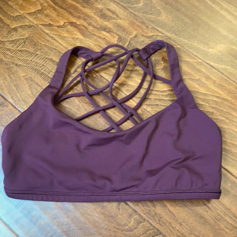 Lululemon Free To Be Wild Size 6